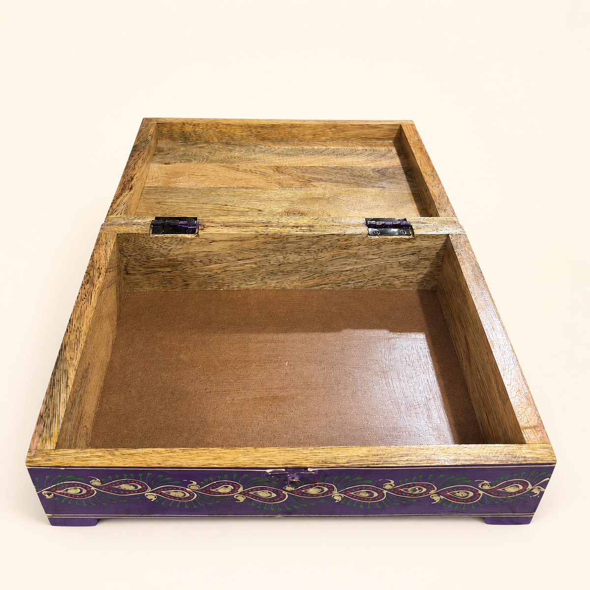 Open Rang Raas chest showing a single storage compartment and visible wood grain on the inner sides and lid